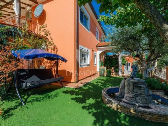 Umag, Umgebung! Schönes Apartmenthaus mit Pool in Meeresnähe!