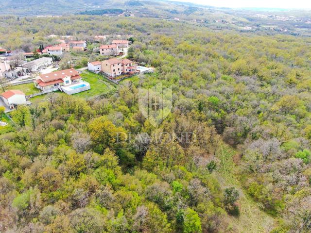 Labin, Bauland am Stadtrand