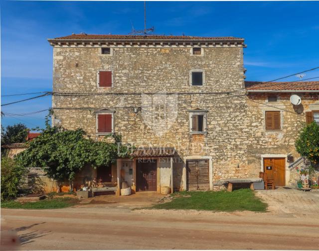 Poreč, okolica, istarska kamena kuća sa pogledom na more!