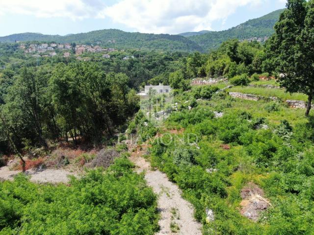 Opatija, surroundings, building plot with a beautiful view of the sea