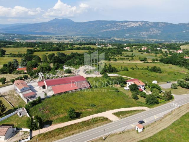 Kršan, building plot with a view of Učka