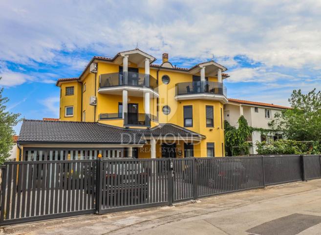 Eine Villa mit Meerblick in der Nähe von Pula