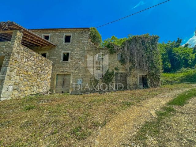 Motovun-Gebiet, Haus zur Anpassung inmitten der Natur