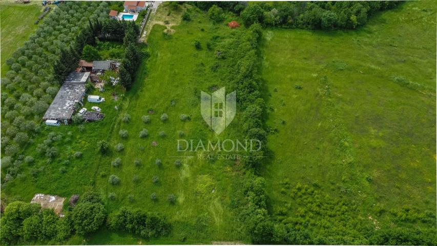 Pula, surroundings, excellent building land