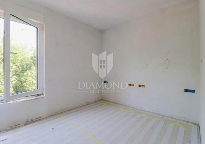 Umag, surroundings, new construction! Exceptional apartment 250 m from the sea!