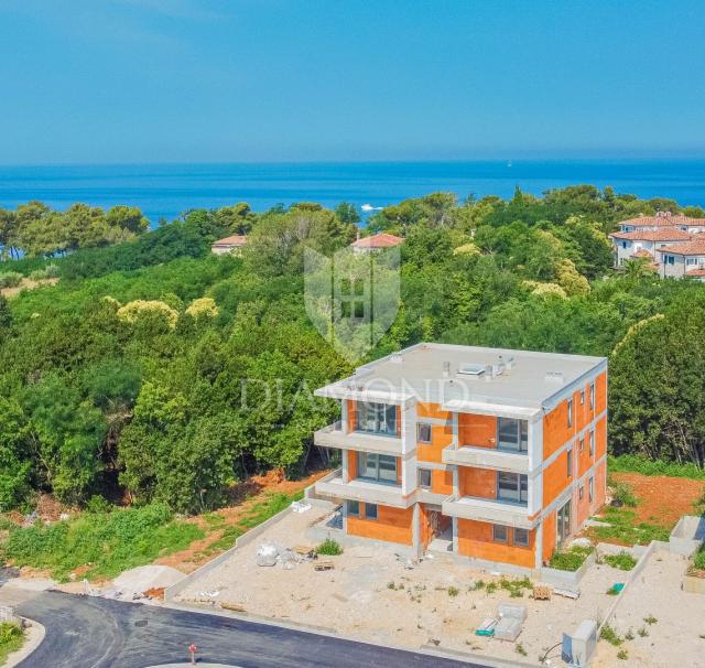 Umag, surroundings, new construction! Exceptional apartment 250 m from the sea!