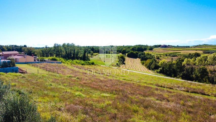 Poreč, surroundings, building plot with a fantastic view!