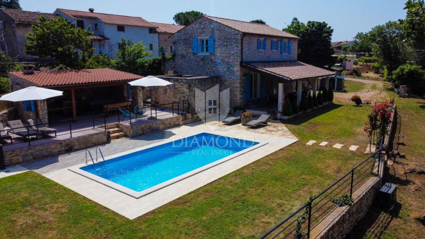 Poreč, surroundings, autochthonous Istrian villa surrounded by nature!