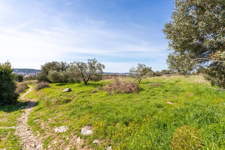 Trogir, Krban, građevinsko zemljište s pogledom na more