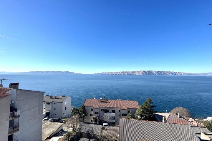 Senj, dvosoban stan 43 m2 s pogledom na more