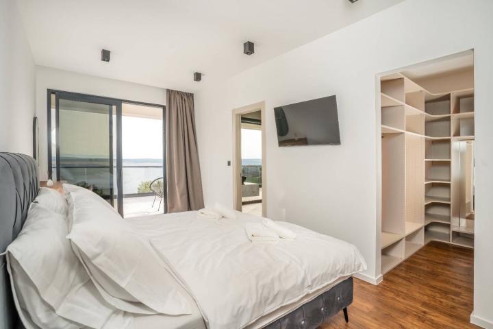 Crikvenica, Jadranovo, luksuzna villa 400 m2 s bazenom