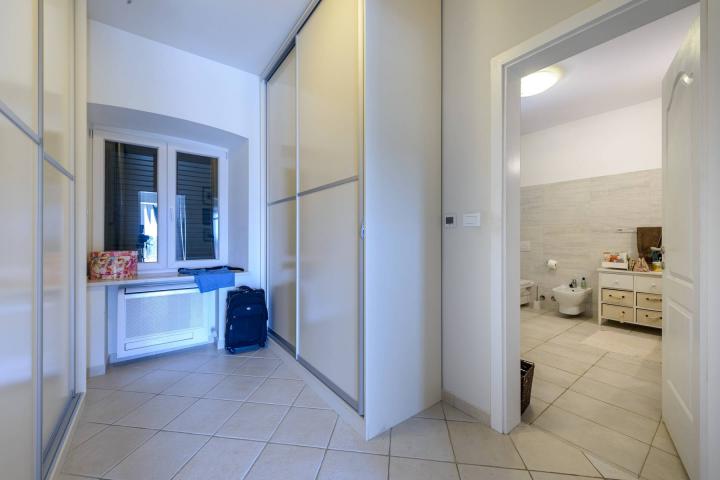 Konavle, Kamena vila s bazenom 310 m2