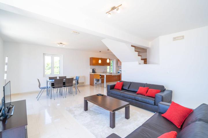 Cavtat, Kamena vila s bazenom 430m2