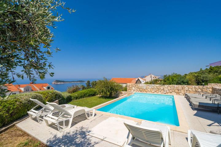 Cavtat, Kamena vila s bazenom 430m2