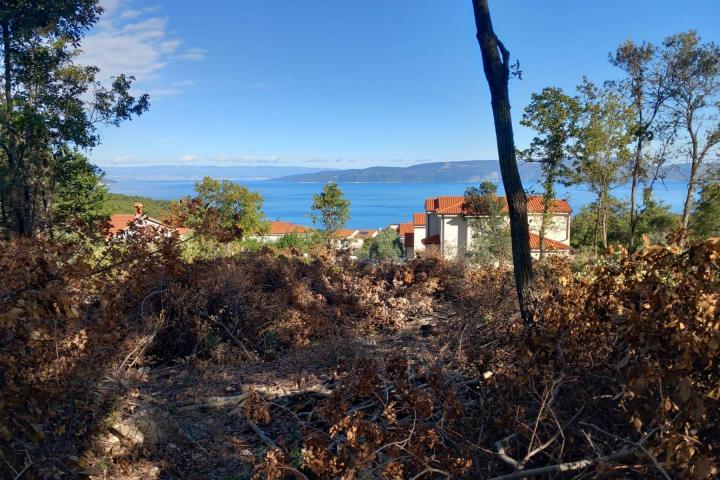 Istra, Labin - građevinsko zemljište na top lokaciji s pogledom na more, 897 m2