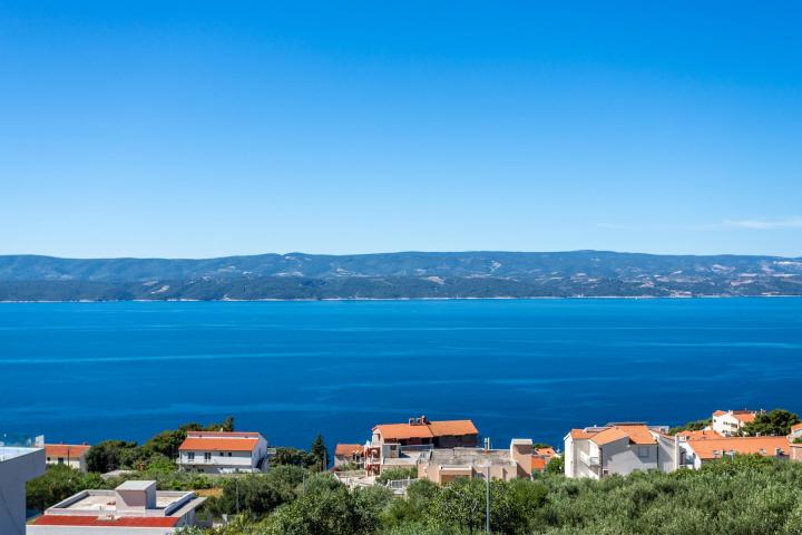 Omiš, apartmanska kuća s panoramskim pogledom na more