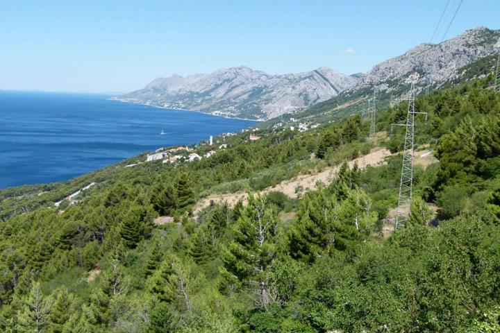 Brela - zemljište s predivnim pogledom (1665 m2)