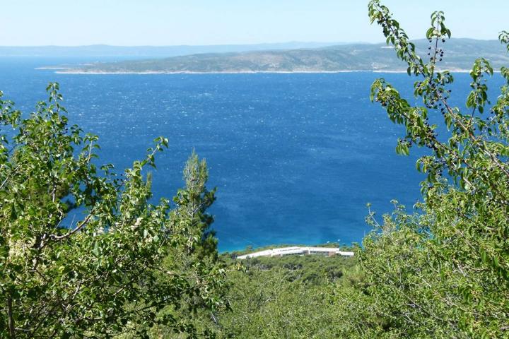 Brela - zemljište s predivnim pogledom (1665 m2)