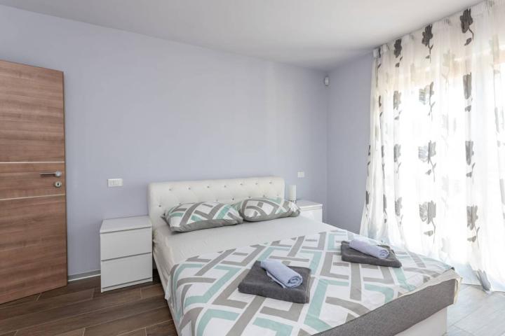 Medulin, Volme, luskuzni penthouse 200 m od mora