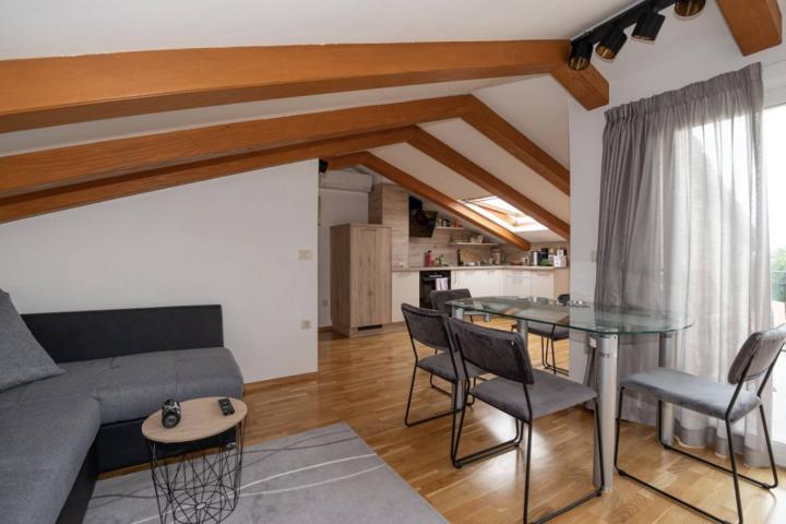 Opatija, Matulji, predivna moderna villa 400 m2 s bazenom 