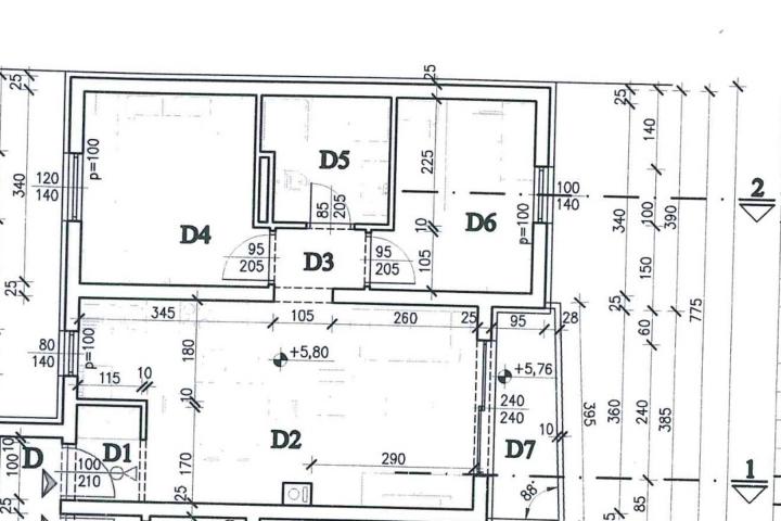 Pula, trosoban stan u  širem centru grada, NKP 53, 33 m2