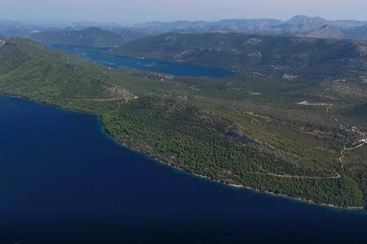 Pelješac, poljoprivredno zemljište za izgradnju gospodarskih objekata