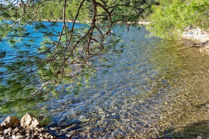 Pelješac, poljoprivredno zemljište za izgradnju gospodarskih objekata