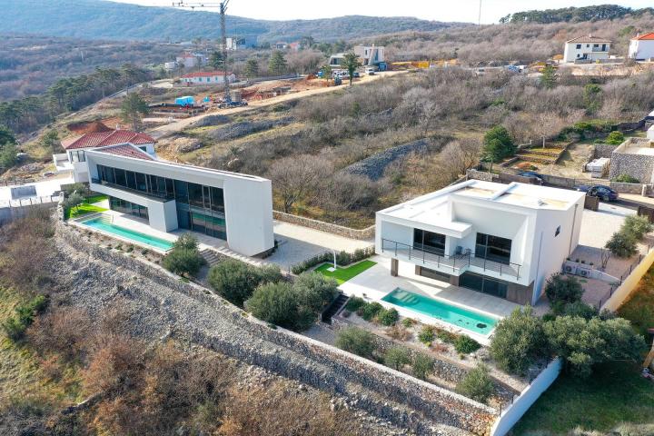 Krk, Vrbnik, jedinstvena villa 240 m2 na zemljištu 800 m2