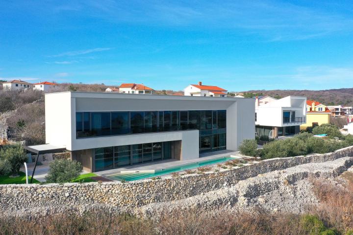 Krk, Vrbnik, jedinstvena villa 240 m2 na zemljištu 800 m2