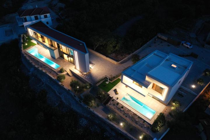 Krk, Vrbnik, jedinstvena villa 240 m2 na zemljištu 800 m2