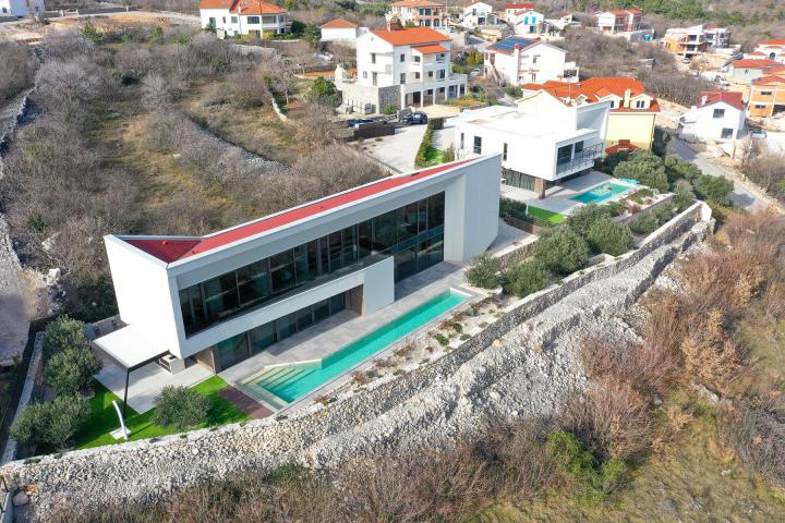 Krk, Vrbnik, jedinstvena villa 240 m2 na zemljištu 800 m2