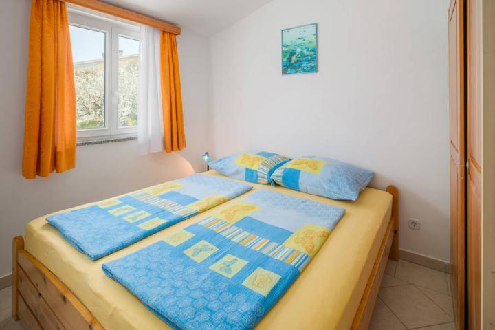 Poreč, Mugeba vila s bazenom i apartmanima