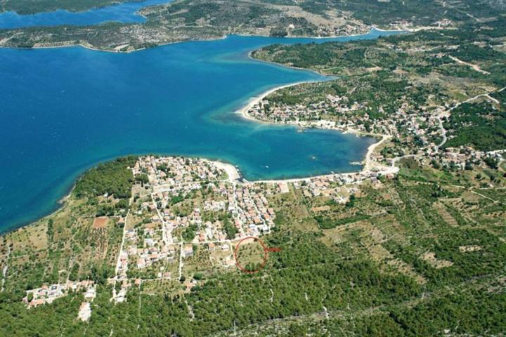 Šibenik, Bilice građevinsko zemljište drugi red do mora