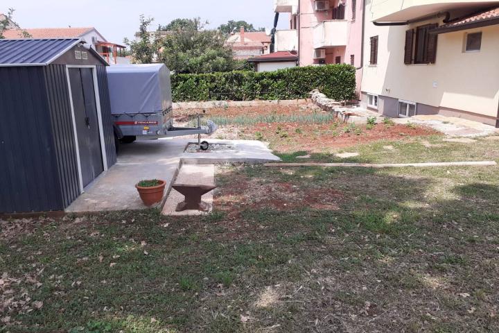 Novigrad, Bužinija šarmantan  stan u prizemlju NKP 48 m2