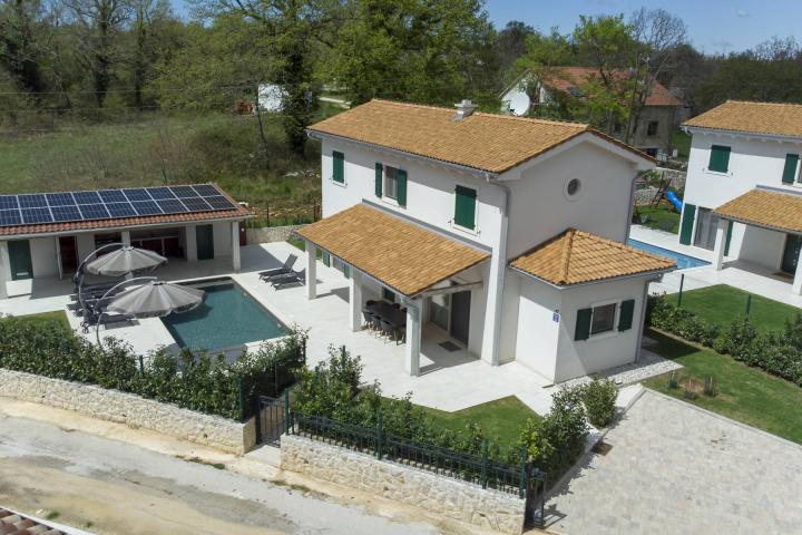 Istra, Barban prekrasna villa NKP 160 m2 sa bazenom