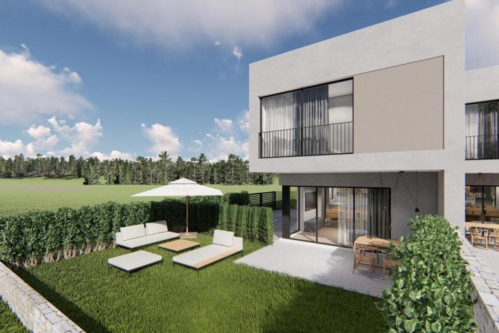 Pirovac, vila s bazenom i dvije stambene jedinice, NKP 239, 12 m2