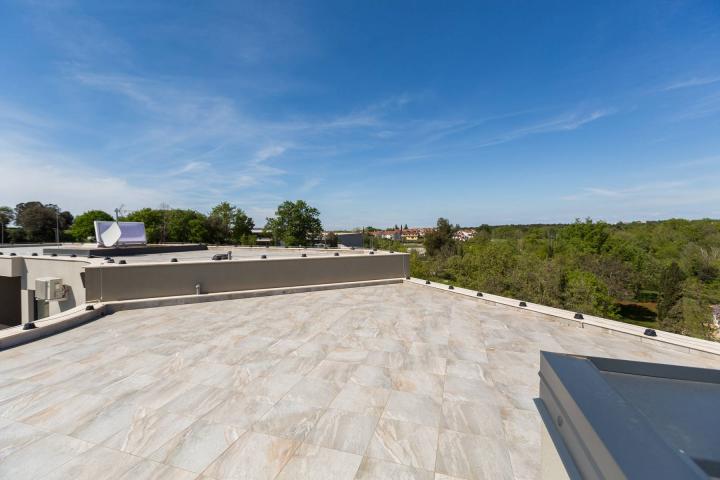 Istra, Poreč, trosoban penthouse 177 m2 - 800 m od mora