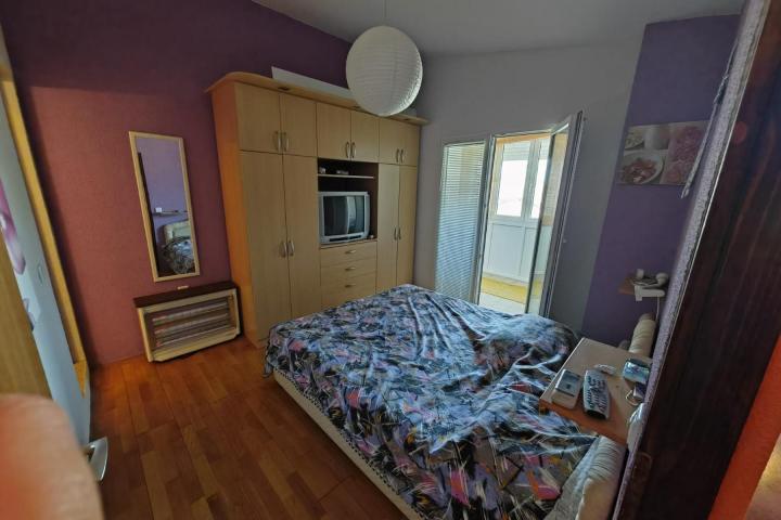 Zadar, Pag, kuća s pet apartmana i pogledom na more, 867, 39 eur/m2