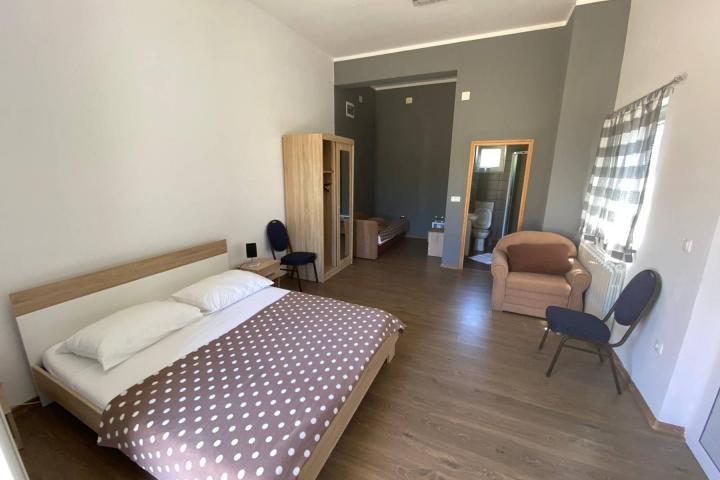 Istra, Umag, poslovno-stambeni komplex NKP 820 m2