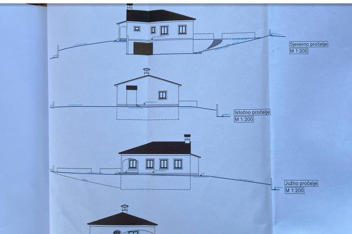 Vodnjan, građevinska parcela  1230 m2 s pravomoćnom građevinskom dozvolom