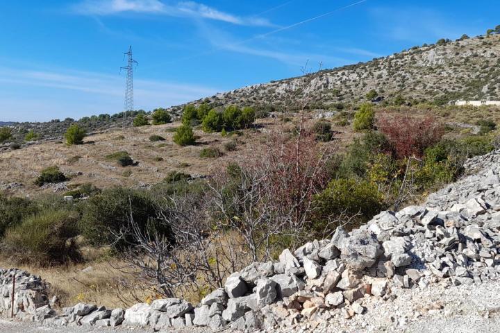 Trogir, Seget, građevinsko zemljište s pogledom, 740 m2