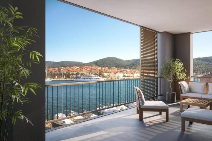 Korčula, moderan trosoban stan s lijepim pogledom na more- A2