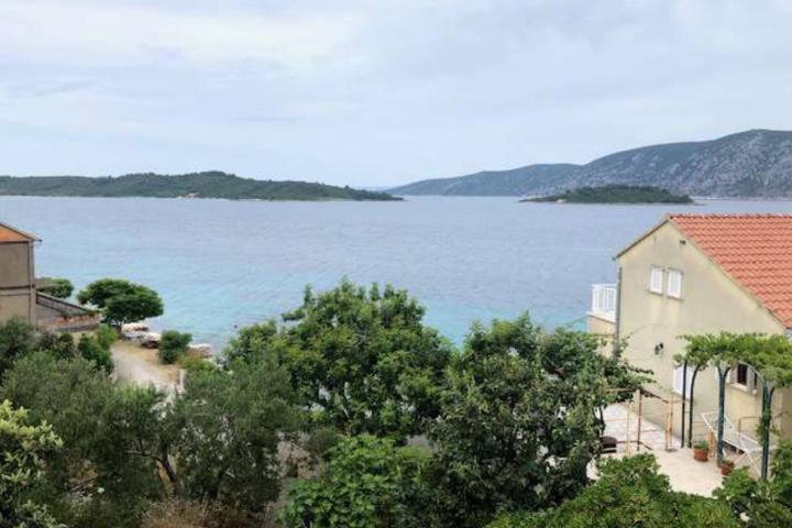 Otok Korčula, građevinsko zemljište s postojećim objektima