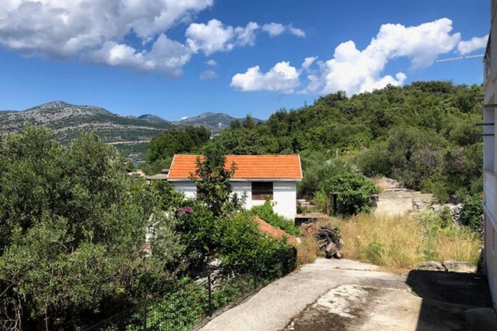 Otok Korčula, građevinsko zemljište s postojećim objektima