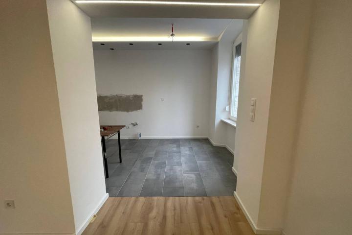 Istra, Pula, renoviran stan na top lokaciji, NKP 71, 96 m2