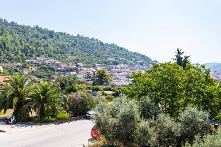 Korčula, Vela Luka, lijepa samostojeća kuća u blizini mora