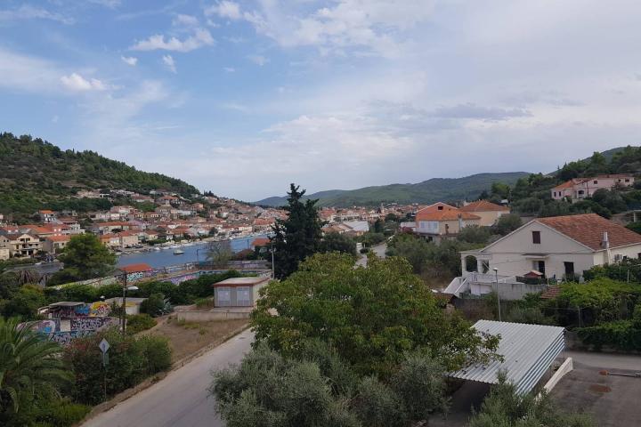 Korčula, Vela Luka, lijepa samostojeća kuća u blizini mora