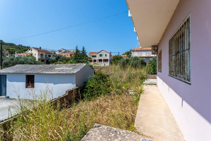 Korčula, Vela Luka, lijepa samostojeća kuća u blizini mora