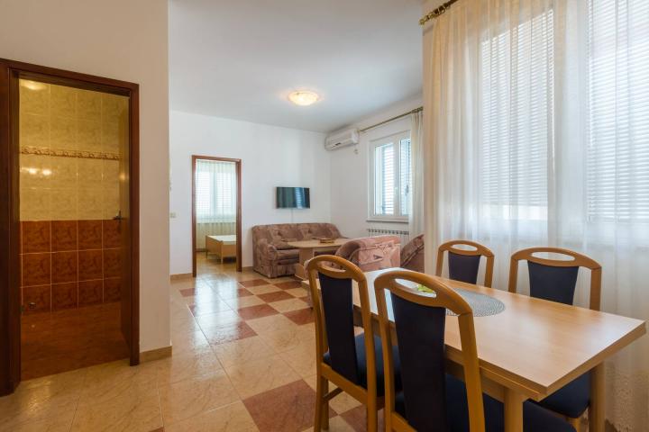 Istra, Rovinj, apartmanska kuća, 13 stanova, uhodani biznis, odlična prilika