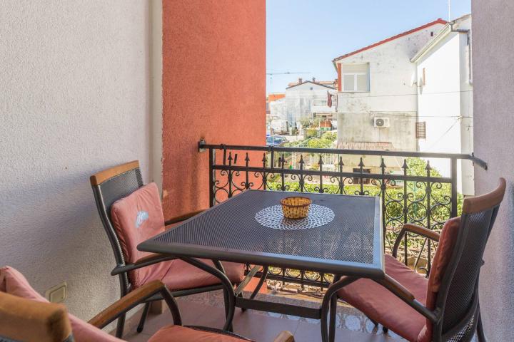 Istra, Rovinj, apartmanska kuća, 13 stanova, uhodani biznis, odlična prilika